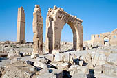 Harran, Ulu Cami, arch  and minaret